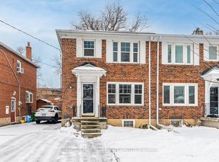 21 Thursfield Cres, Toronto, ON M4G 2N4