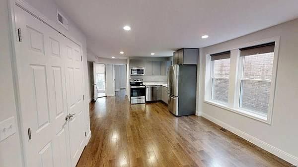 1st image of 4217 Blaine Ave #B