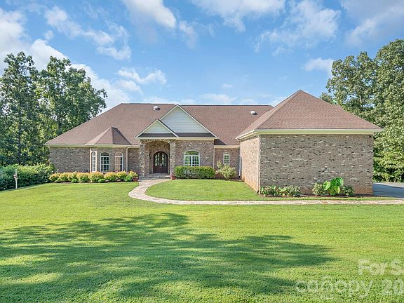 2nd image of 4023 Prosperity Rd