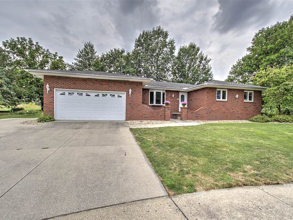 1st image of 2775 Essex Pl