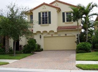 1045 Vitner Blvd, Palm Beach Gardens, FL 33410