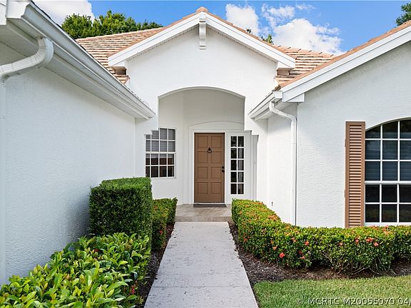 3rd image of 3488 SE Doubleton Dr
