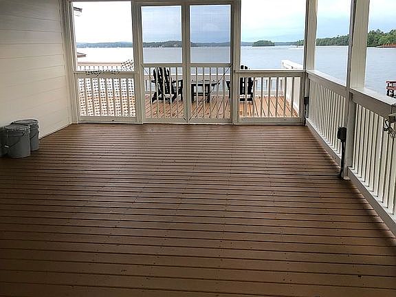 14  x 30 Screen porch