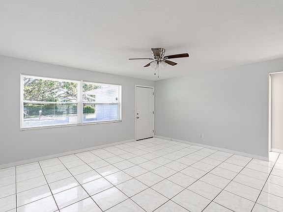3rd image of 1304 Amble Ln #1304