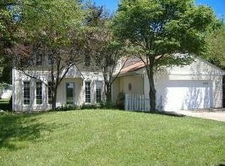 2234 Jeffery Dr, Saint Joseph, IL 61873
