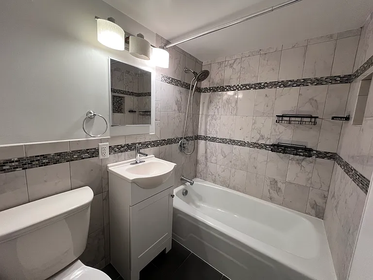 555 Gorge Rd #3J — Photo 11