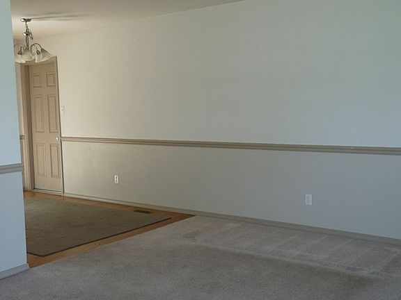3rd image of 404 Elmwood Ave
