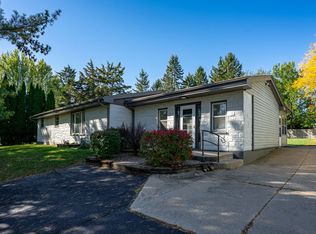 7001 Maple St, Marengo, IL 60152