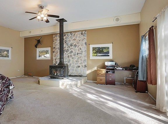 2nd image of 239 W School St