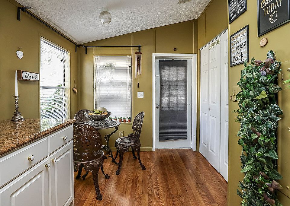1st image of 8 Citrus Paradise Vlg