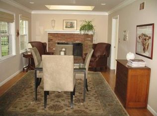 1300 Carlton Dr, Lancaster, PA 17601