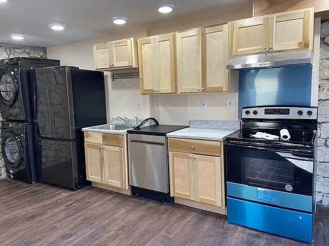 4402 South Choctaw Drive - 1 — Photo 4