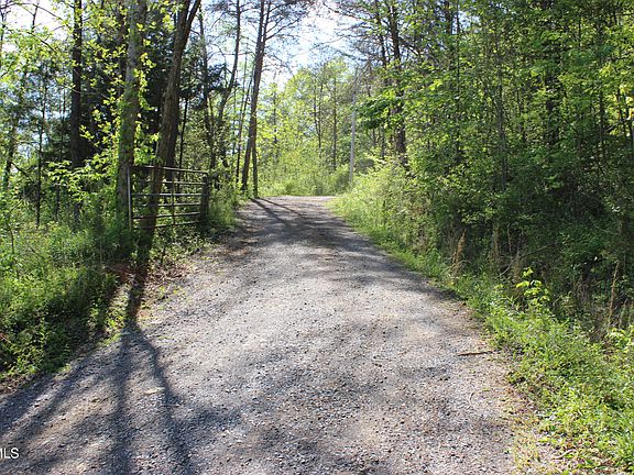 2nd image of 2193 Burem Rd