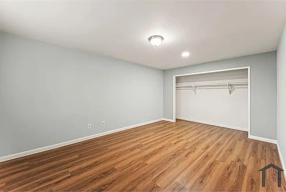 6297 N Orizaba Ave — Photo 7