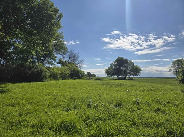 848 Paramount Dr, Chilton, WI 53014