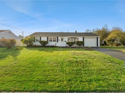54 Sowams Dr, Bristol, RI, 02809