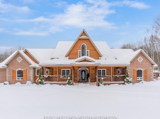 697 Lafontaine Rd E, Tiny, ON L9M 0S5