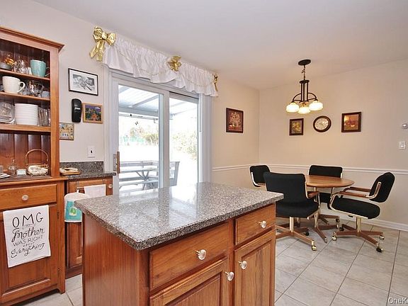 4th image of 2597 Quaker Church Road