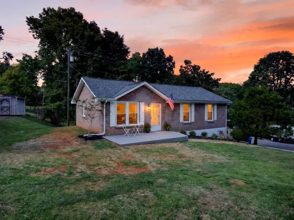 414 Oriole Cir, Clarksville, TN 37043