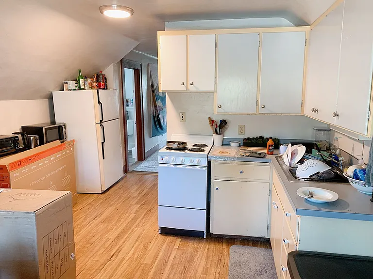 1151 Grant St — Photo 7