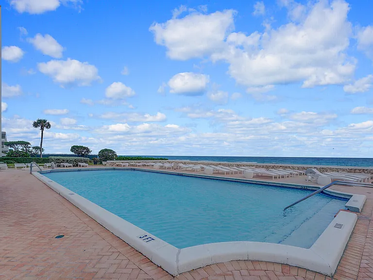 2295 S Ocean Blvd #619 — Photo 32