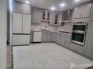 62 Harrison Ave, Edison, NJ 08837