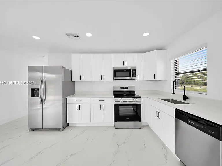 4985 Fairway Ct — Photo 4
