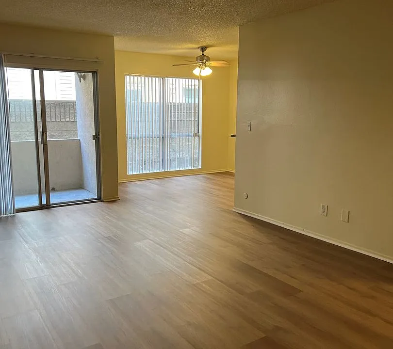 079 - 1306 N Columbus