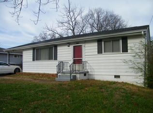 1207 John Ross Rd, Chattanooga, TN 37412