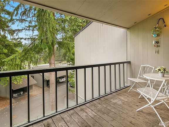 4th image of 13954 NE 60th St #164