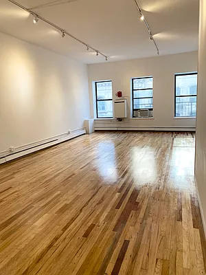 Rented by United American Land | media 8