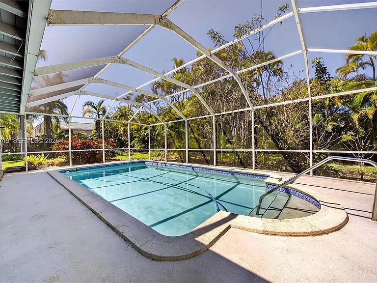 10142 SW 79th Ave — Photo 49