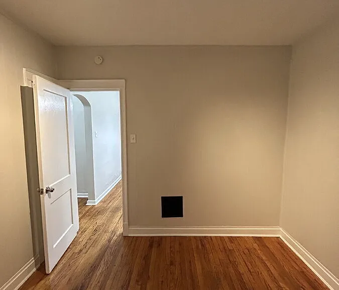 4950 Sutherland Ave #1 — Photo 10