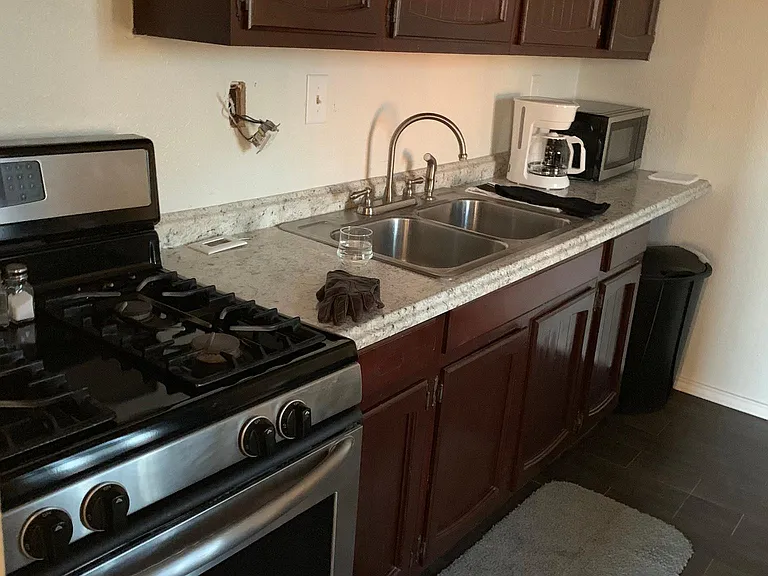 708 Monterey St — Photo 4