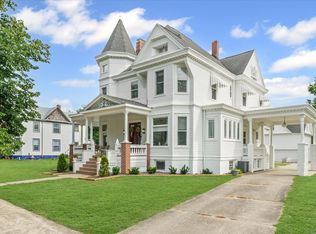 242 W Center St, Paxton, IL 60957