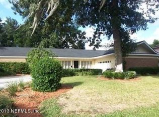 829 N Point La Vista Rd, Jacksonville, FL 32207