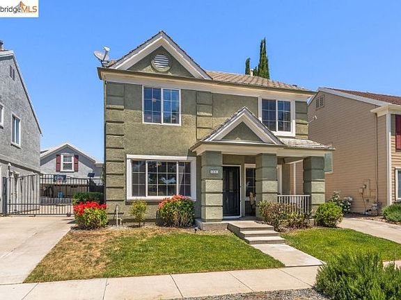 2nd image of 1171 Arlington Way