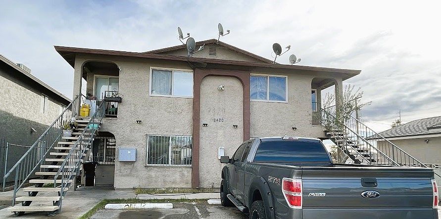 2nd image of 2420 Ellis St #1D