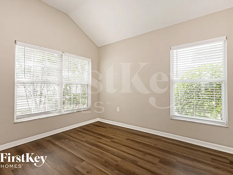 2409 Wheeler Groves Dr — Photo 12