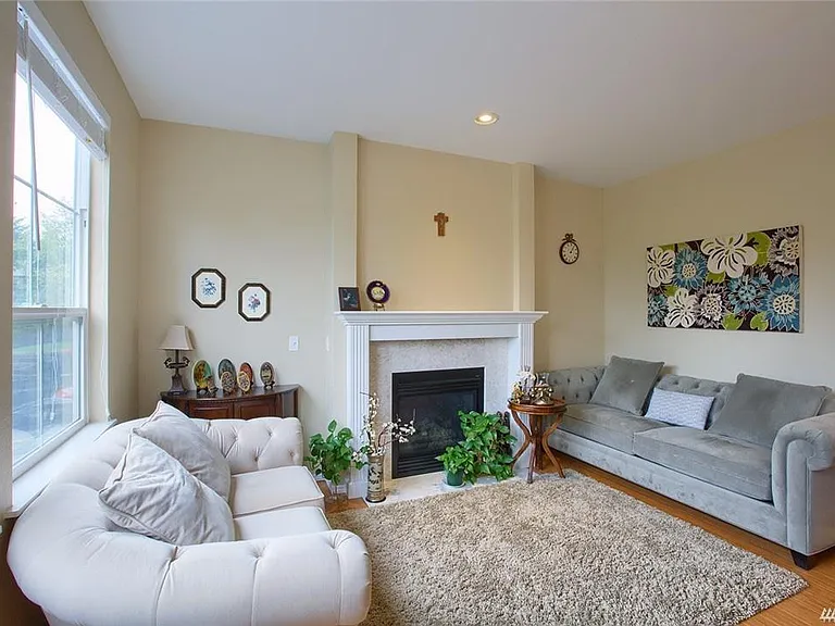 5313 164th Ave SE — Photo 1