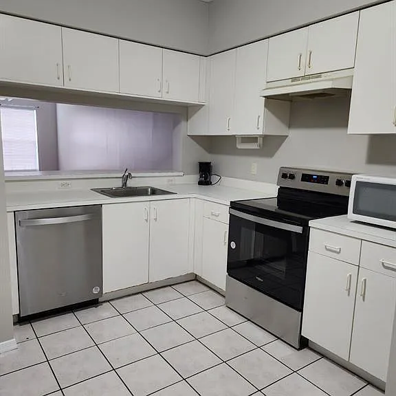 51 Whitehead Cir #51 — Photo 5