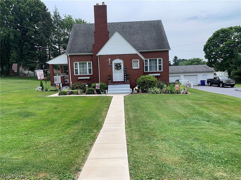 1st image of 734 Lang St