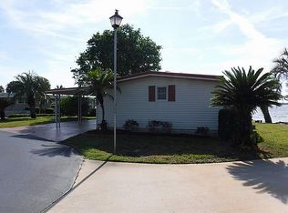 9 Sunrise Trl, Fruitland Park, FL 34731