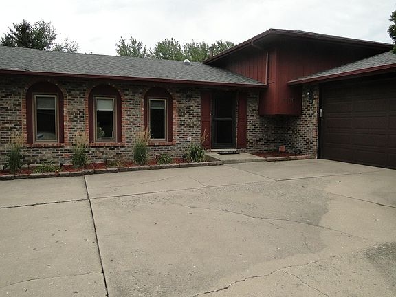 2nd image of 1106 Rushwood Ave