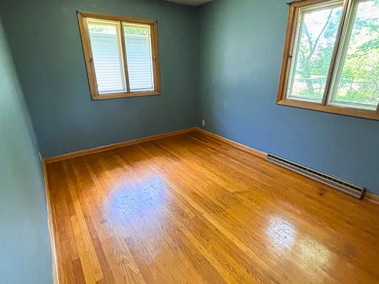 1015 E Lexington Blvd — Photo 5