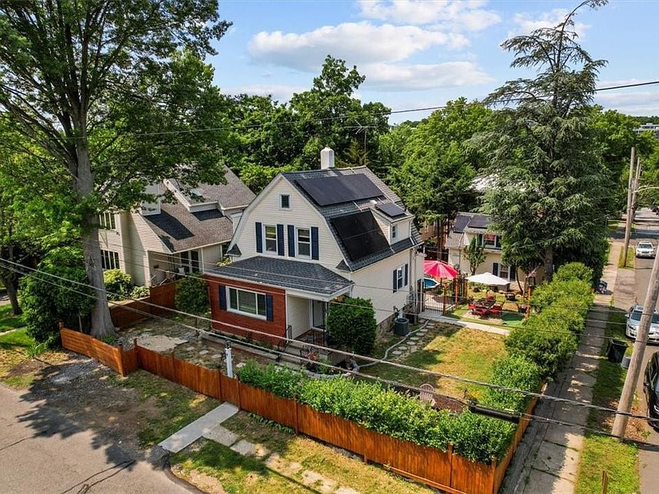 1st image of 148 Trenton Avenue
