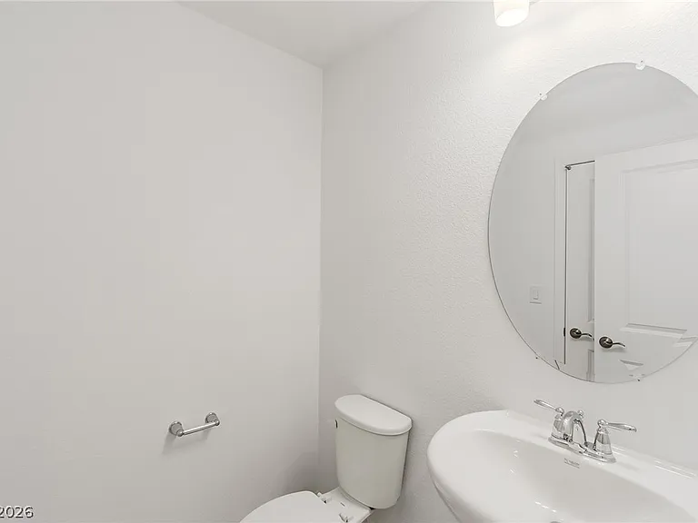 5733 Tioga Way — Photo 10