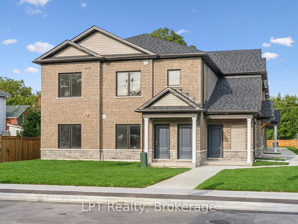 223 Albert St #6
