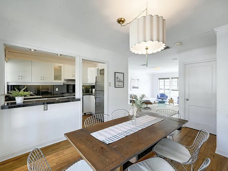 3416 Enfield Rd #B — Photo 8
