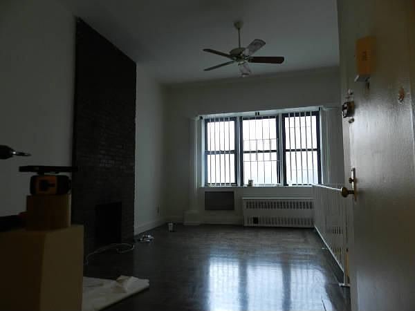 1st image of 205 E 14th St APT A